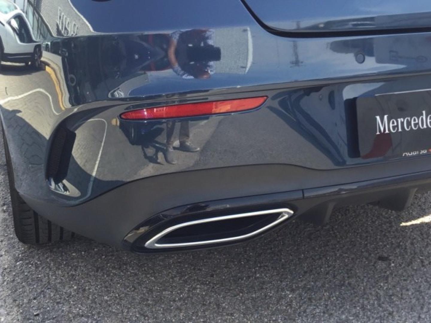 Mercedes Benz CLA 250 e AMG Line