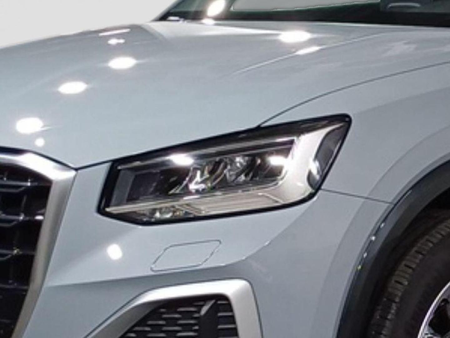 Audi Q2 Advanced 30 TFSI 85 kW (116 CV)