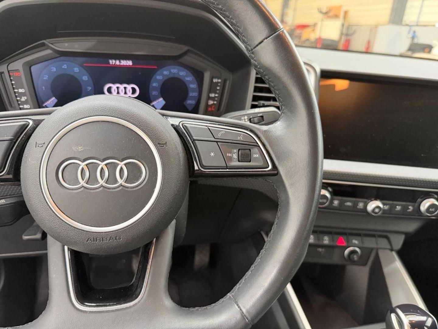 Audi A1 Adrenalin 30 TFSI 81 kW (110 CV) S tronic