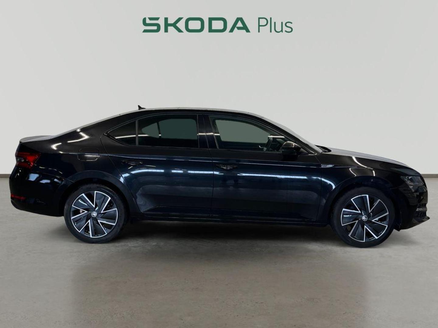 Skoda Superb Sportline 1.4 TSI iV P-HEV 160kW DSG