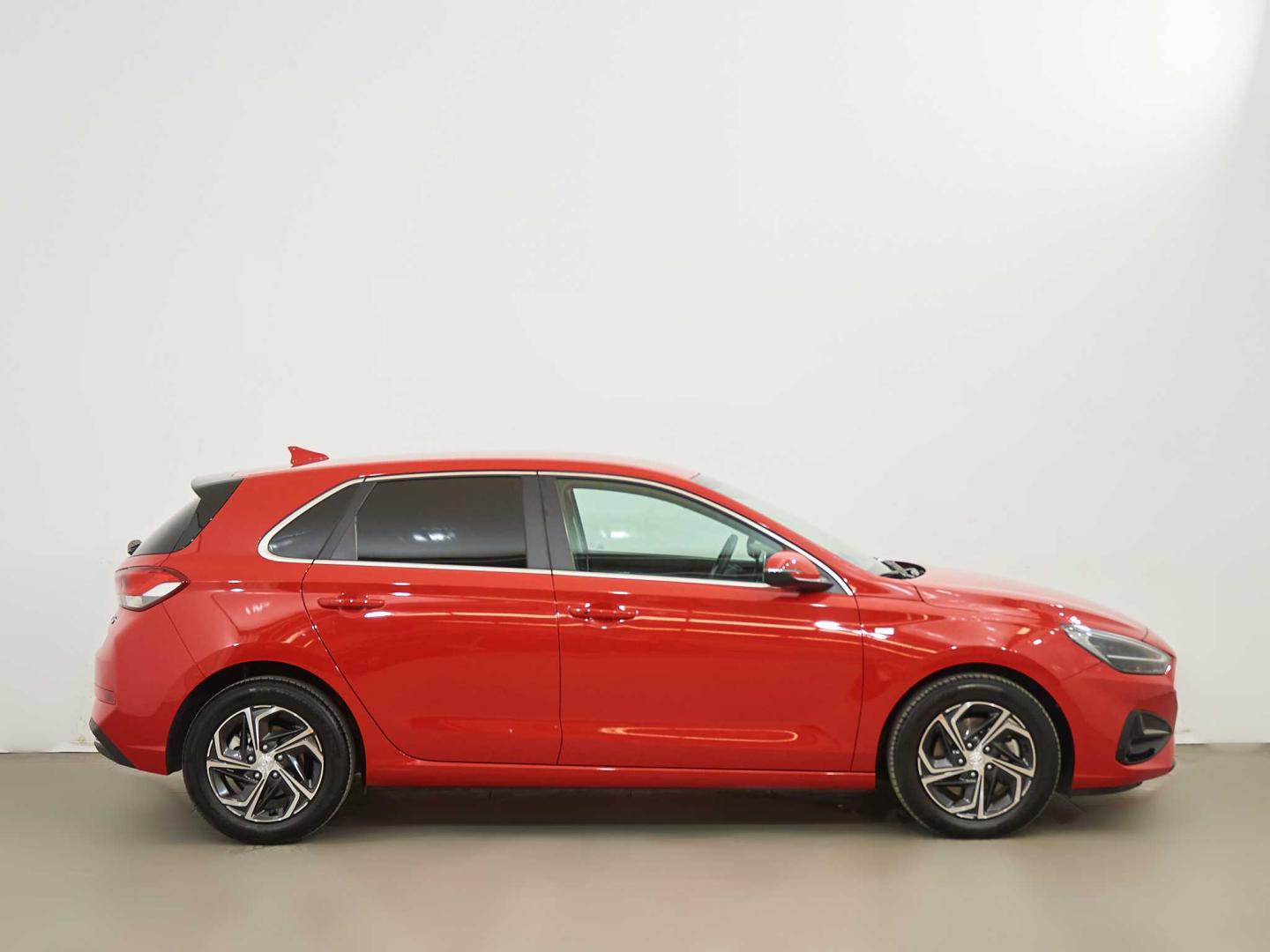 Hyundai i30 1.0 TGDI Tecno 48V 120