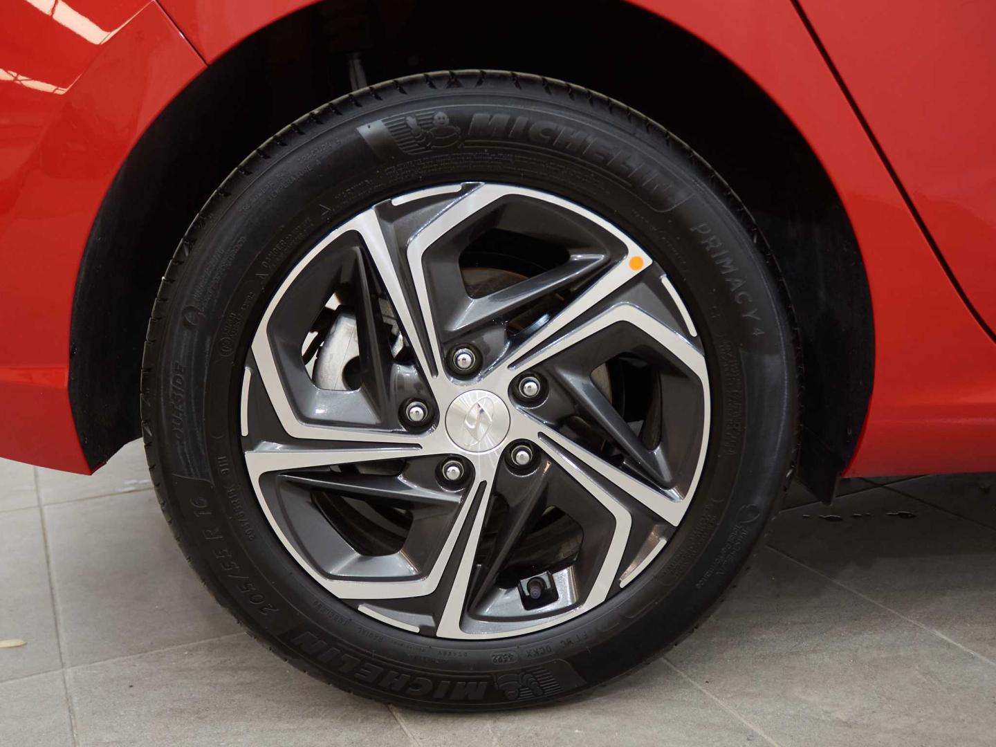 Hyundai i30 1.0 TGDI Tecno 48V 120