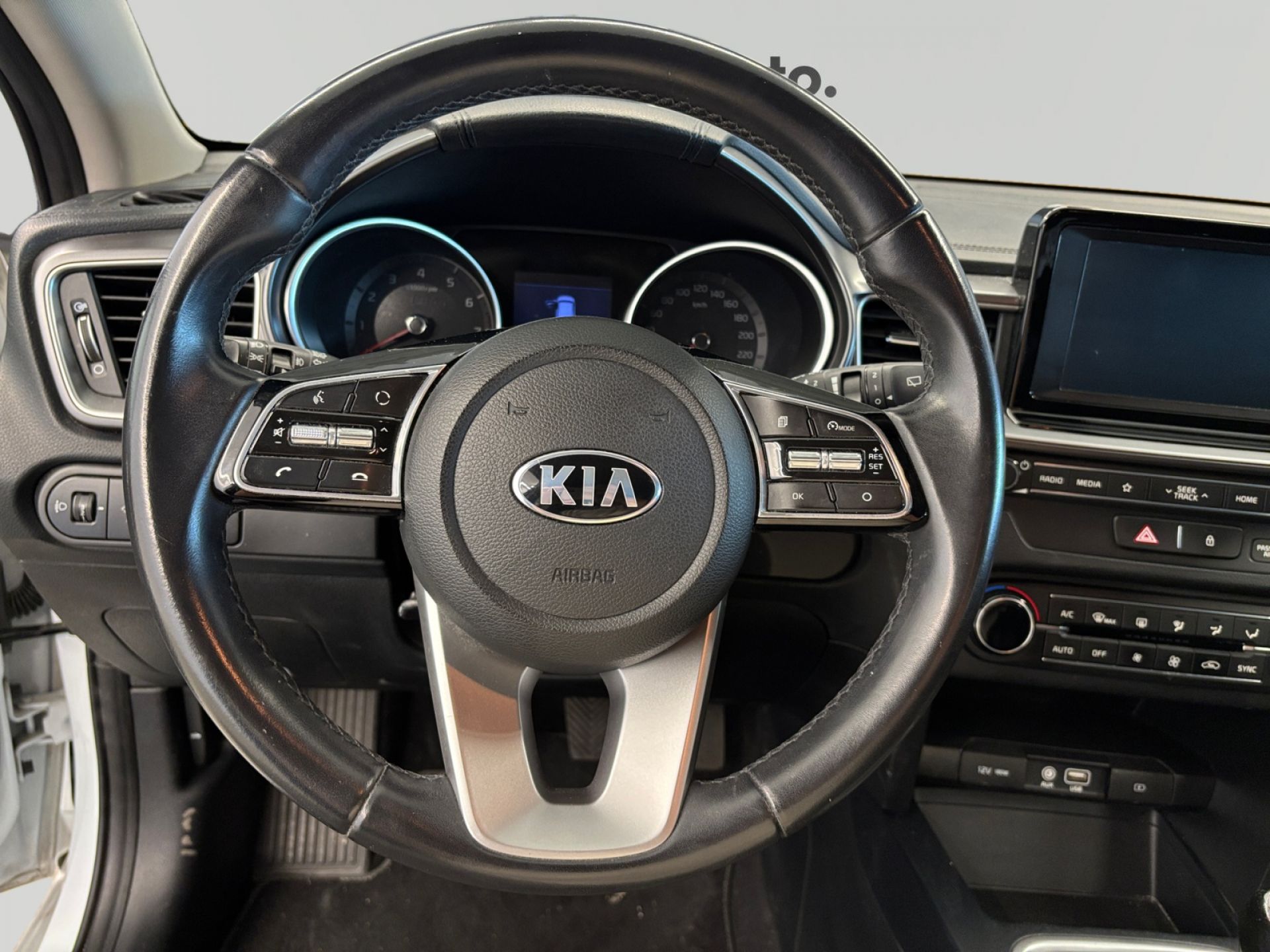 Kia Ceed 1.4 T-GDi 103kW (140CV) Drive