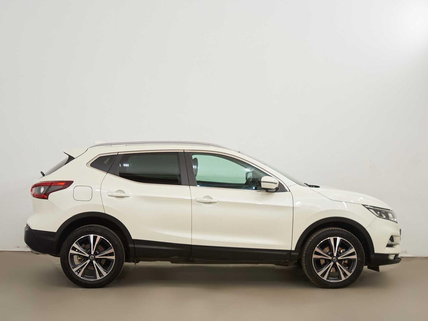 Nissan Qashqai 1.3 DIG-T N-Connecta 4x2 103kW