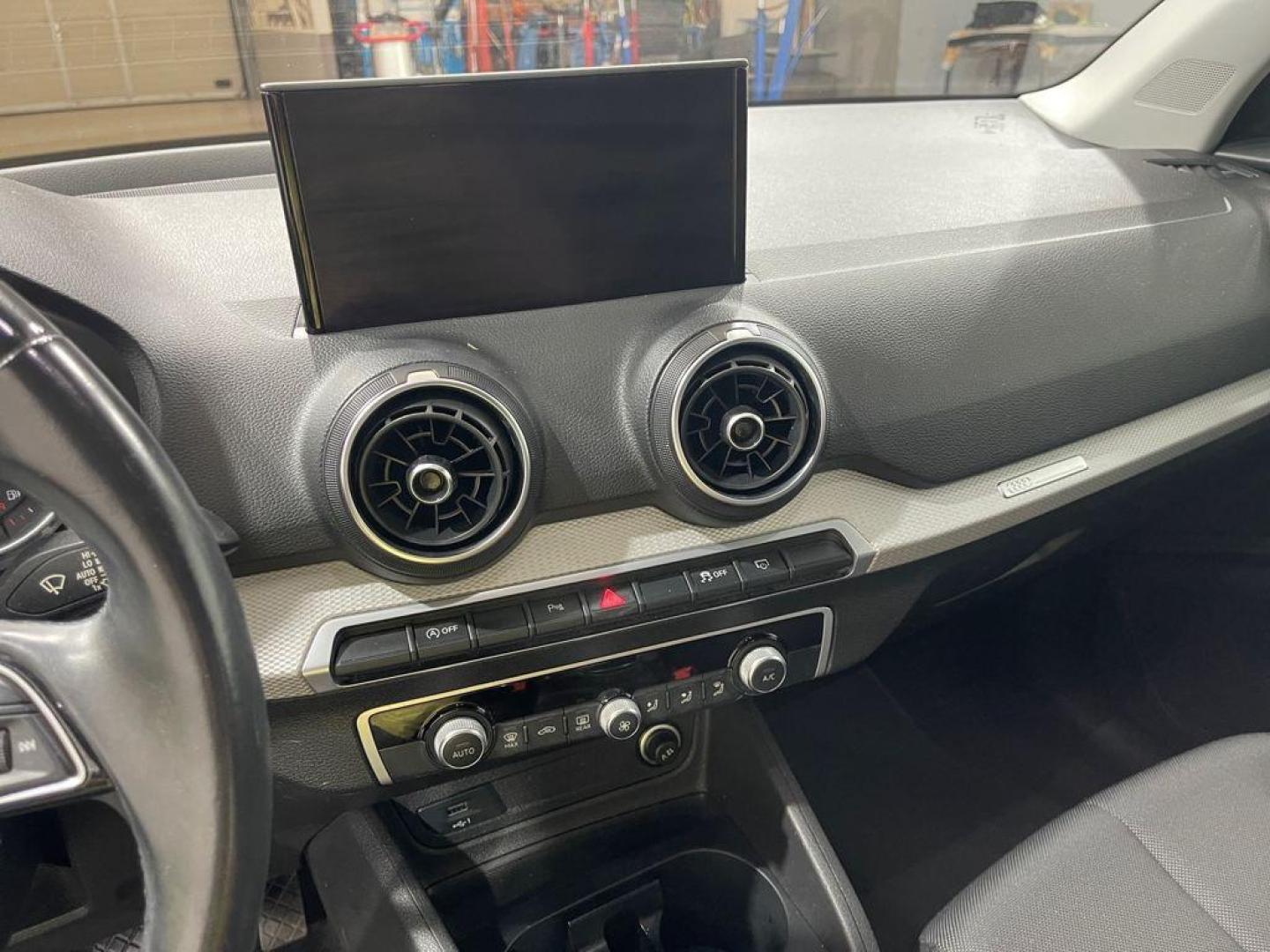 Audi Q2 Advanced 30 TFSI 85 kW (116 CV)