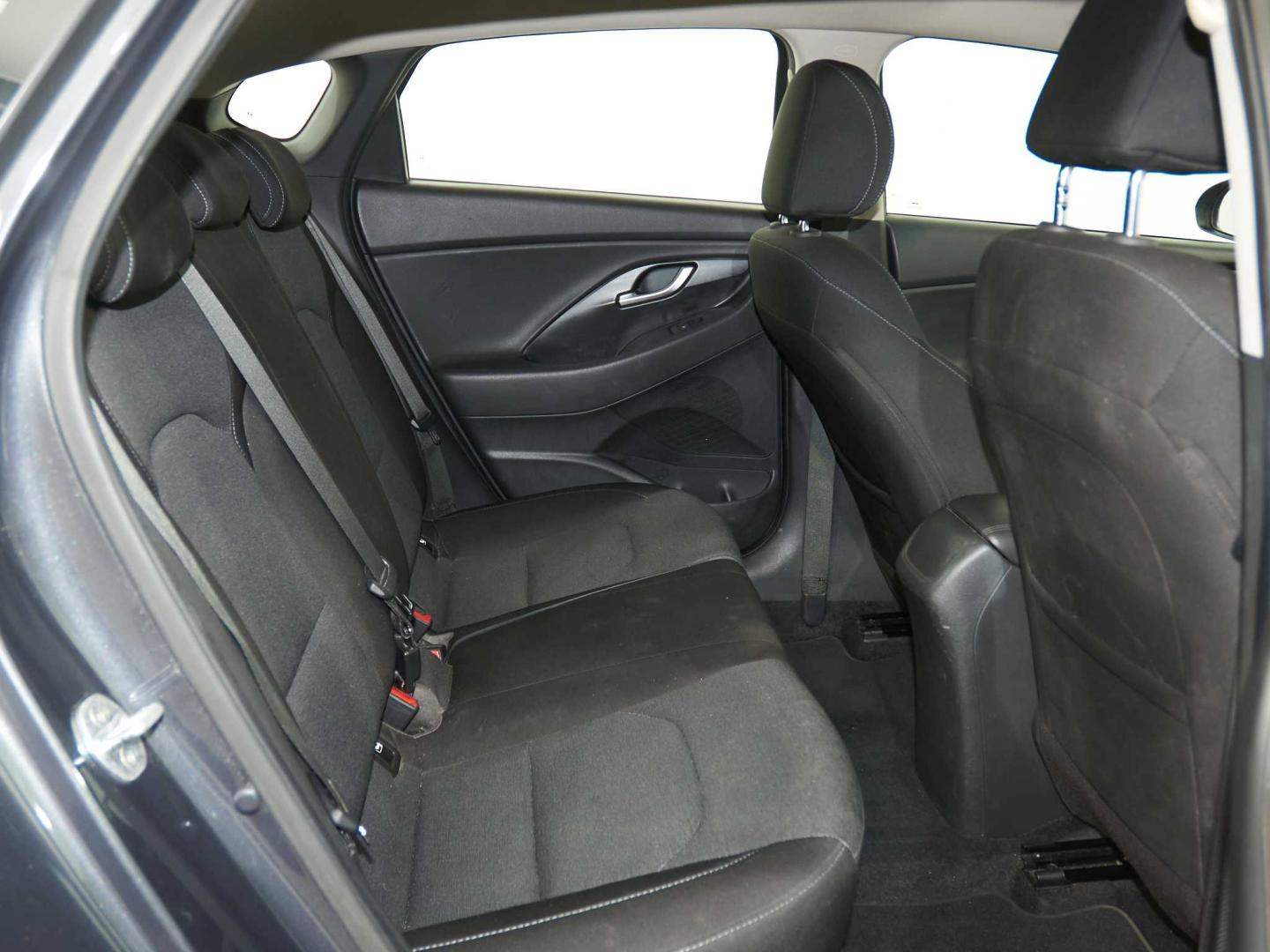 Hyundai i30 Fastback FB 1.0 TGDI Klass 48V 120