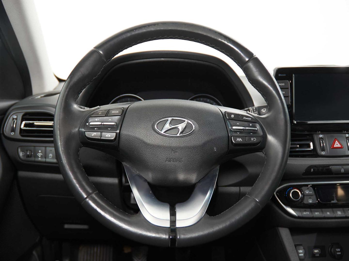 Hyundai i30 Fastback FB 1.0 TGDI Klass 48V 120