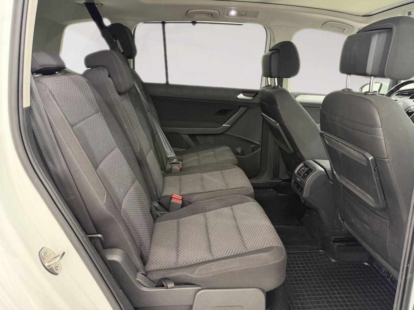 Volkswagen Touran Advance 2.0 TDI 110 kW (150 CV)