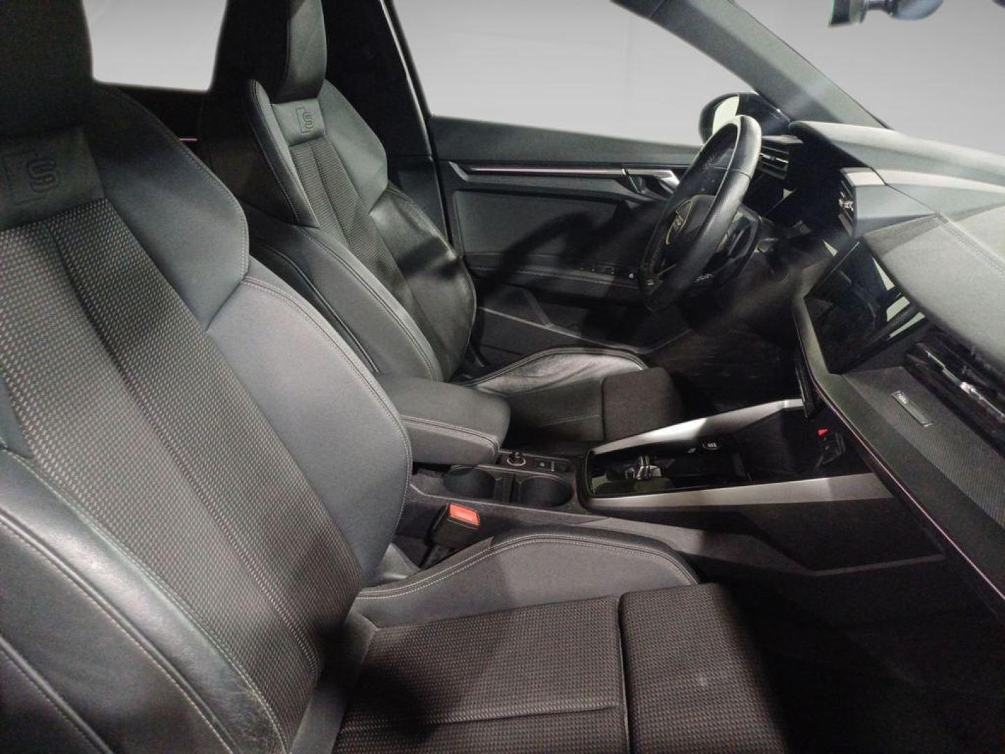 Audi A3 Sportback S line 35 TFSI 110 kW (150 CV) S tronic