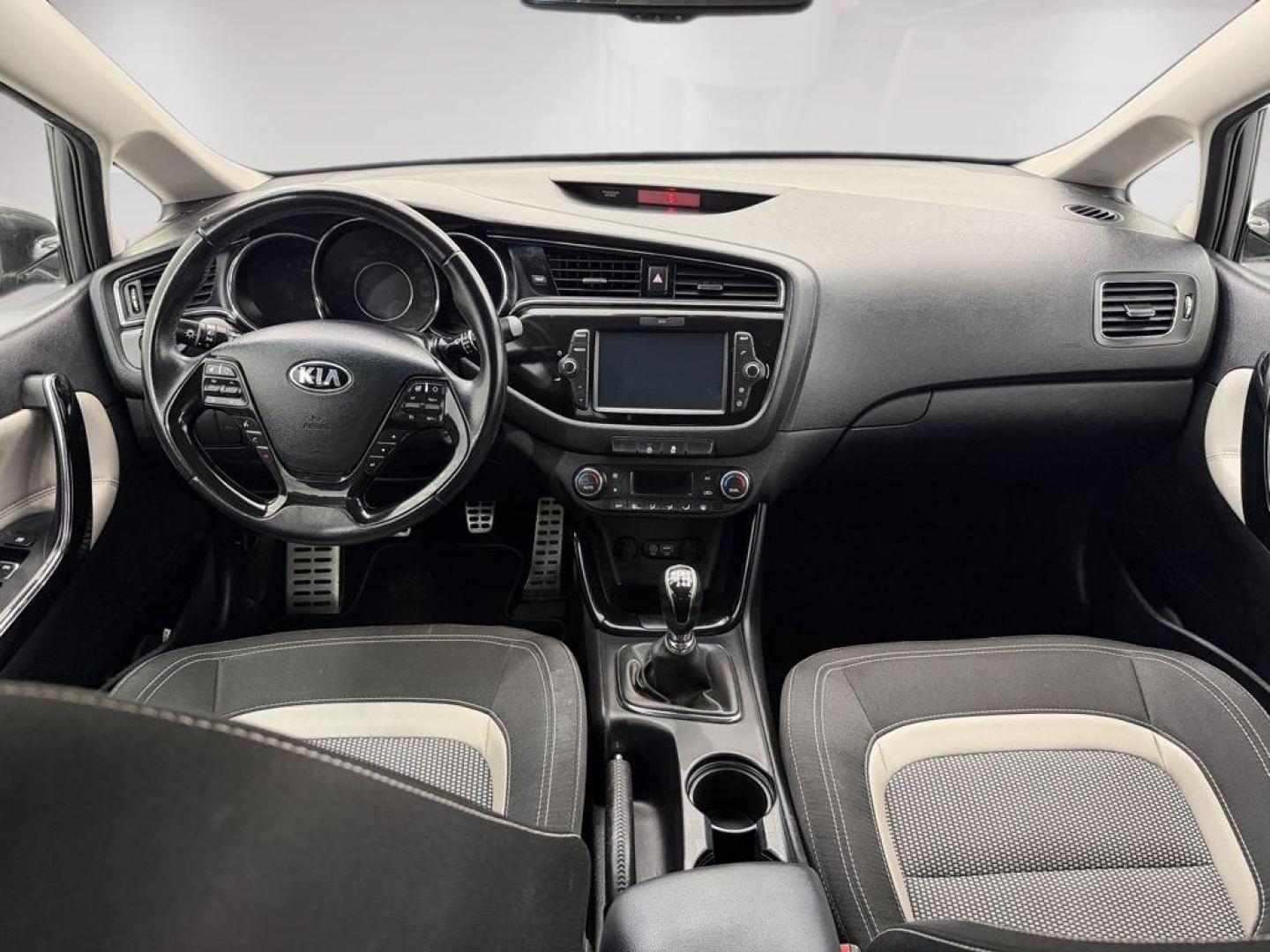 Kia Ceed 1.4 CRDi WGT Concept 66 kW (90 CV)
