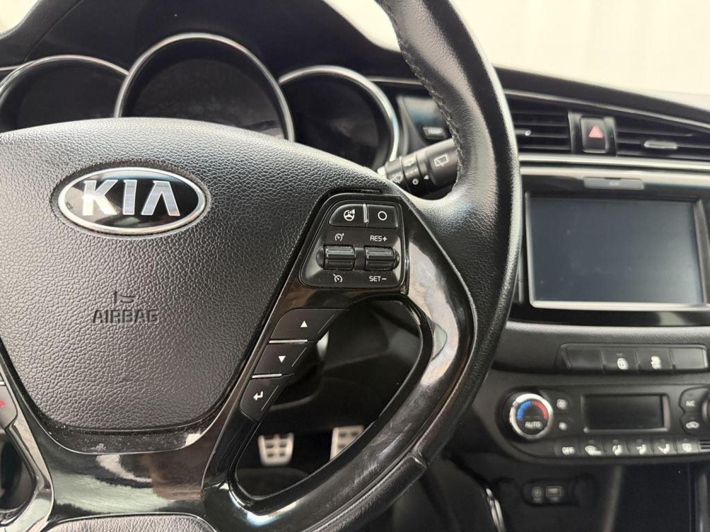 Kia Ceed 1.4 CRDi WGT Concept 66 kW (90 CV)