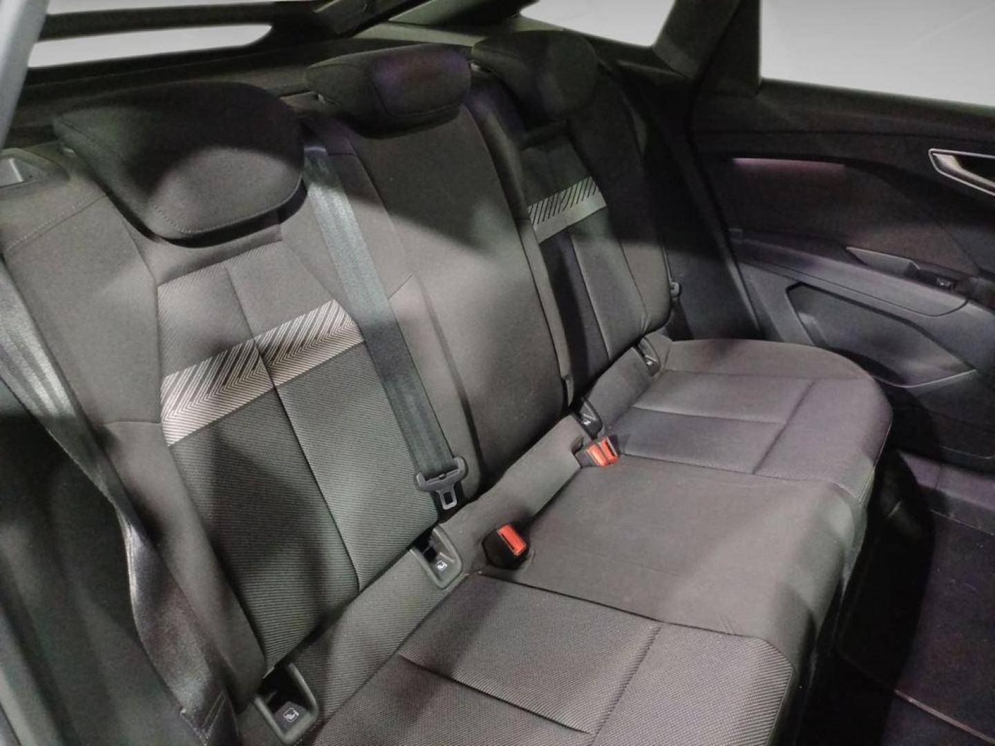 Audi Q4 Sportback e-tron Black line edition 40 e-tron 82kWh 150 kW (204 CV)