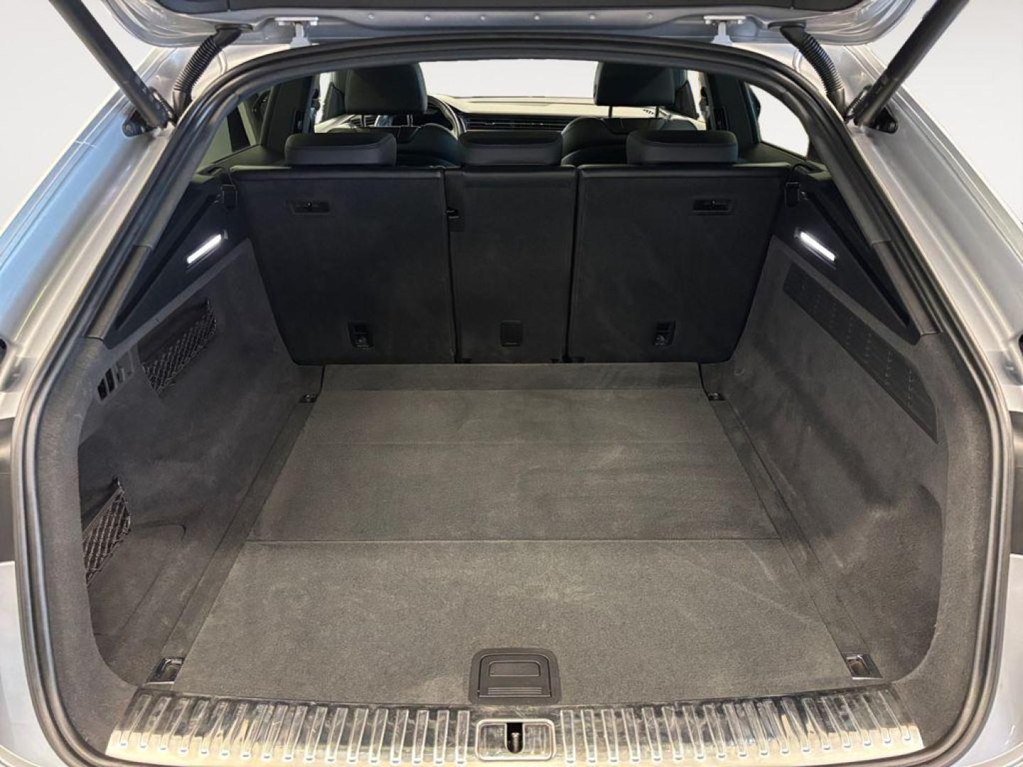 Audi Q8 Black line 45 TDI quattro 170 kW (231 CV) tiptronic