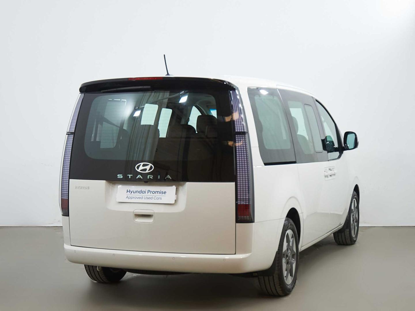 Hyundai Staria HEV 1.6 TGDI Style