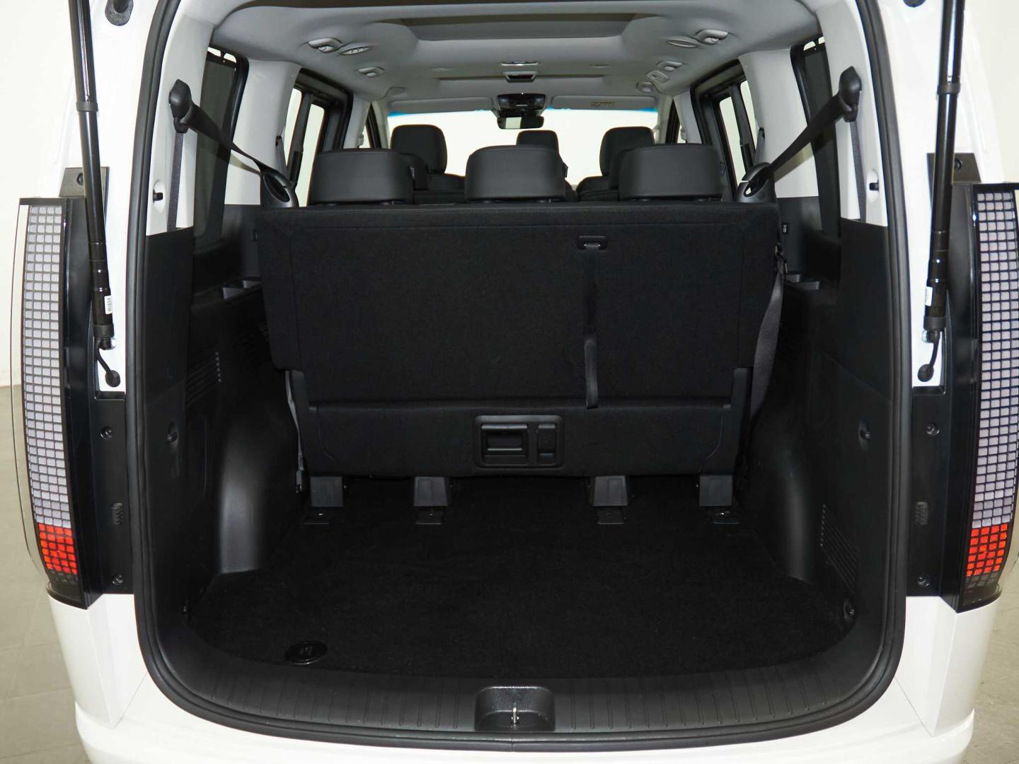 Hyundai Staria HEV 1.6 TGDI Style