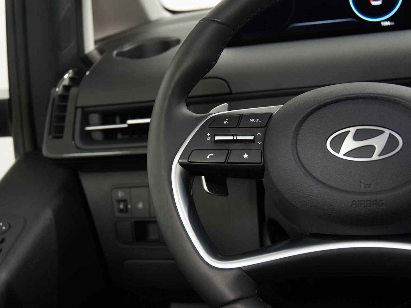Hyundai Staria HEV 1.6 TGDI Style