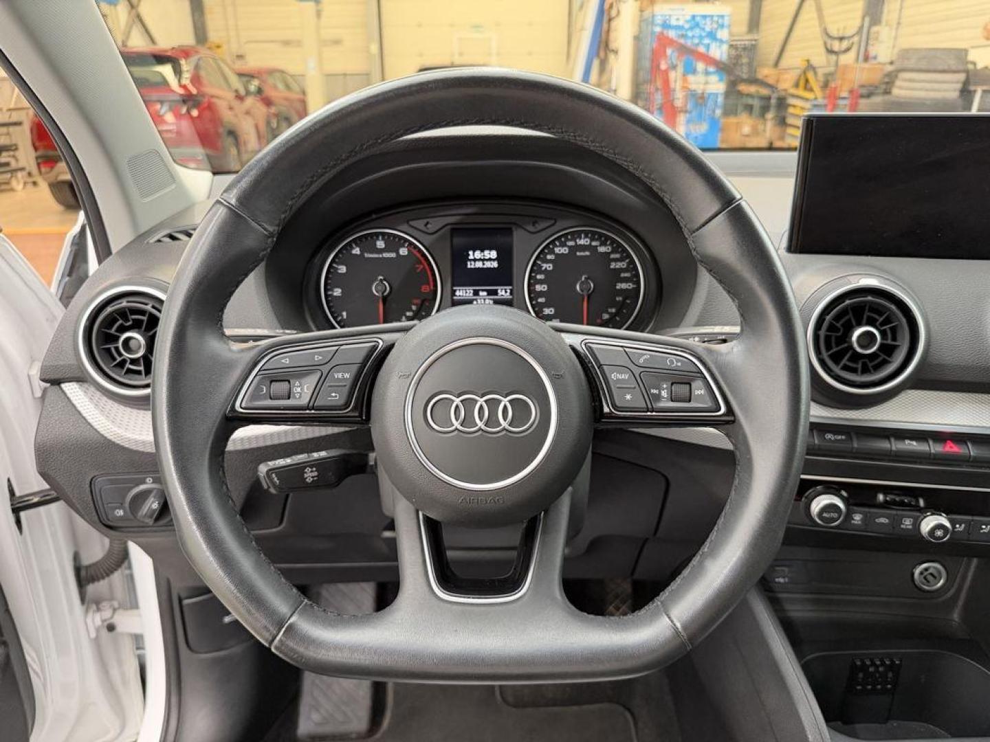 Audi Q2 Advanced 30 TFSI 81 kW (110 CV)