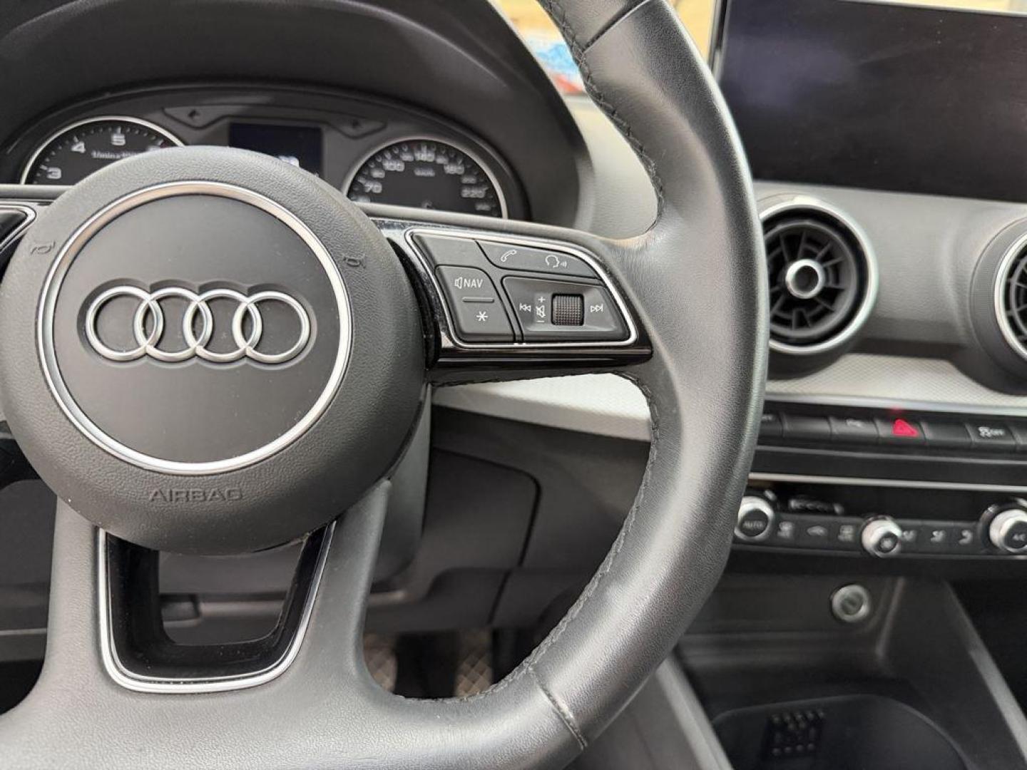 Audi Q2 Advanced 30 TFSI 81 kW (110 CV)