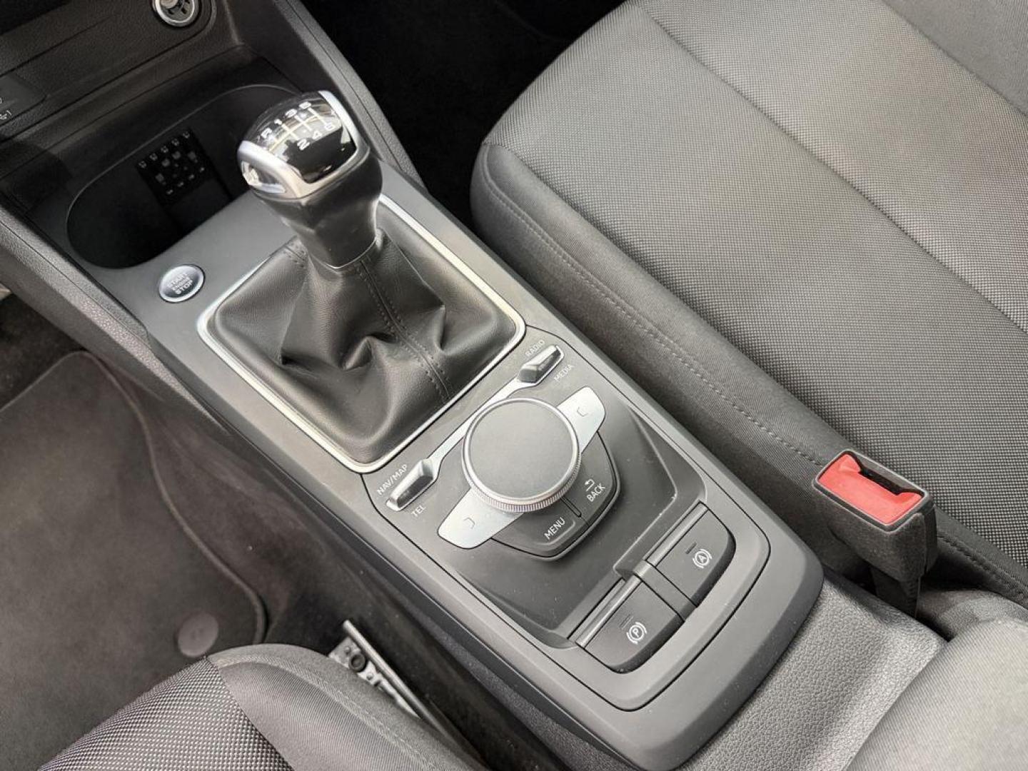 Audi Q2 Advanced 30 TFSI 81 kW (110 CV)