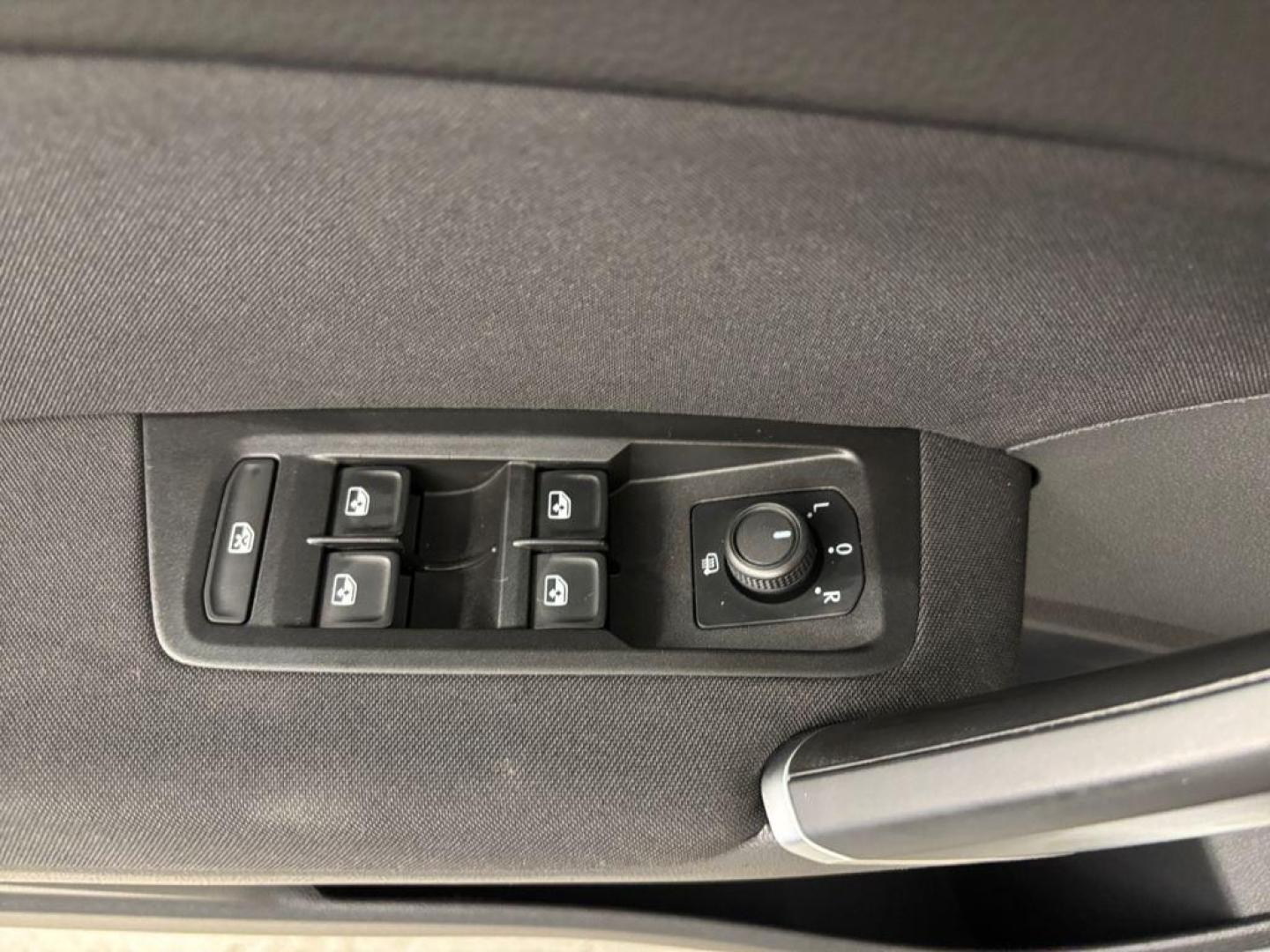 Volkswagen Touran Advance 2.0 TDI 90 kW (122 CV)
