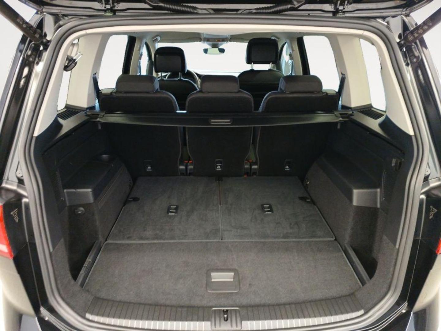 Volkswagen Touran ``Más`` 1.5 TSI 110 kW (150 CV) DSG