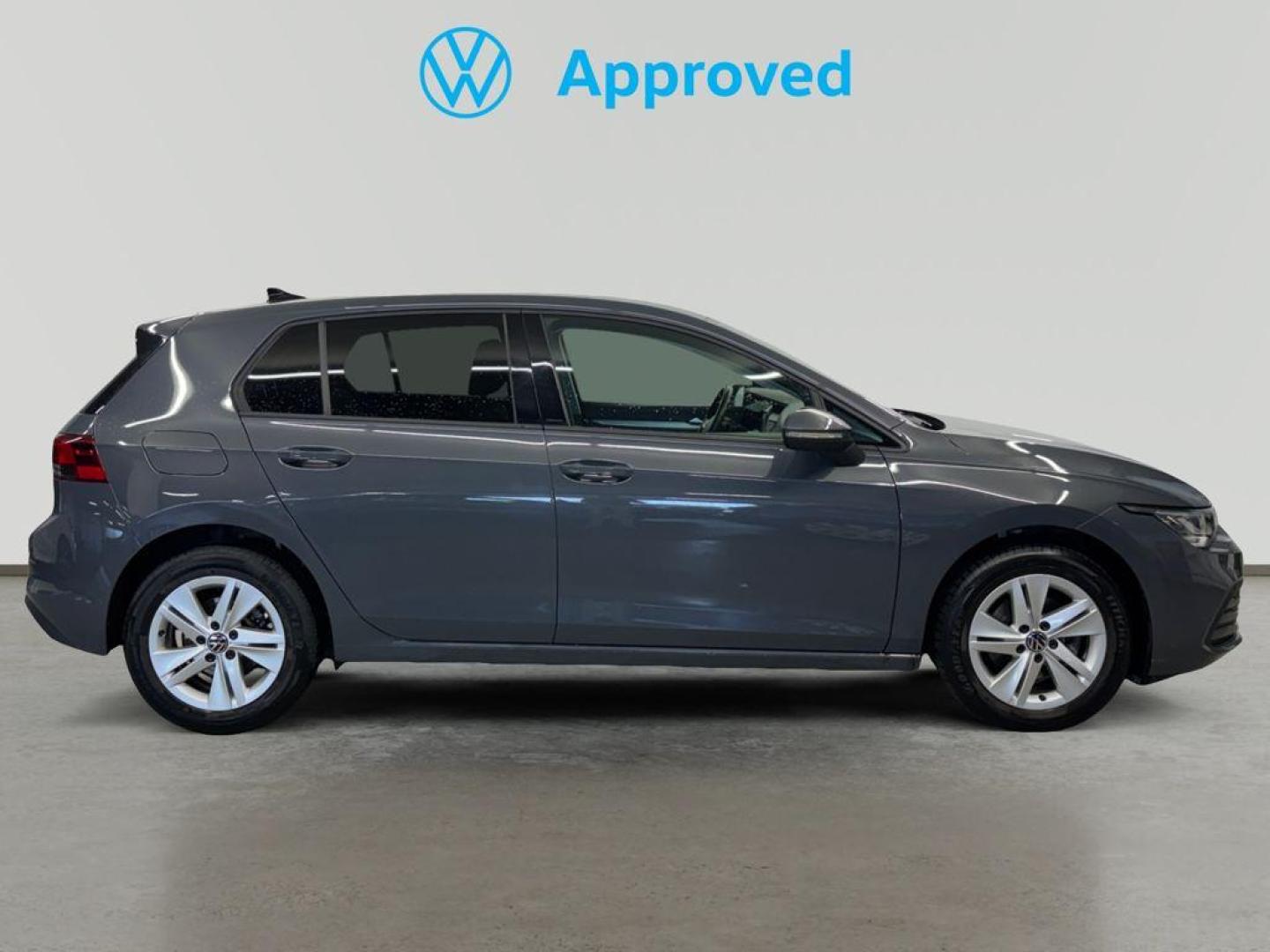 Volkswagen Golf Life 1.0 eTSI 81 kW (110 CV) DSG