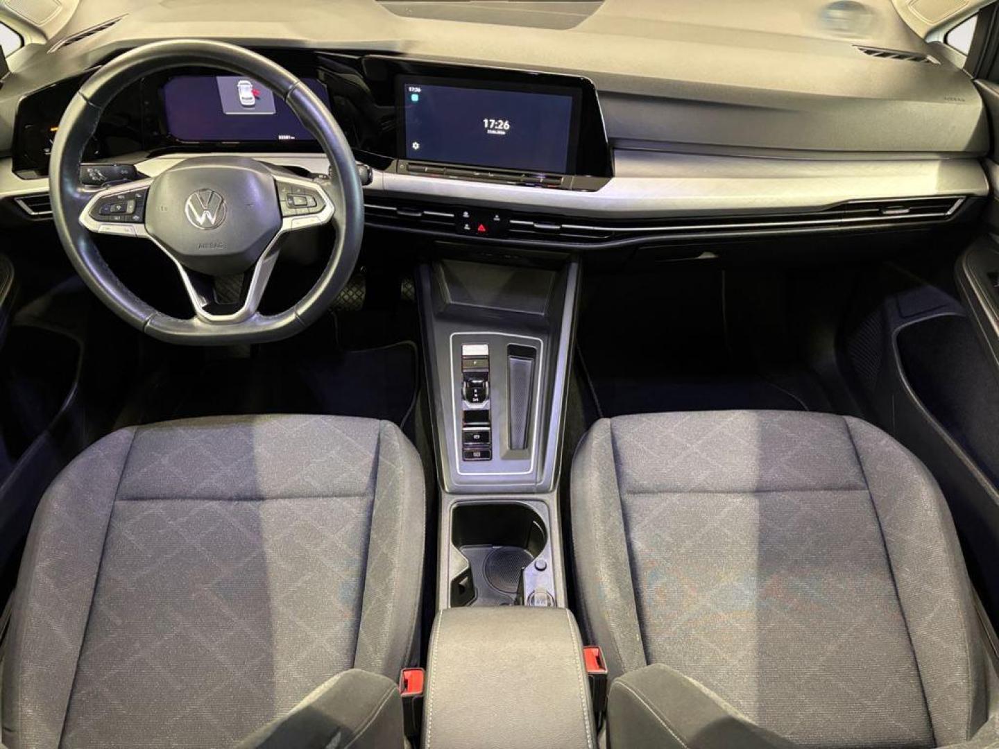 Volkswagen Golf Life 1.0 eTSI 81 kW (110 CV) DSG