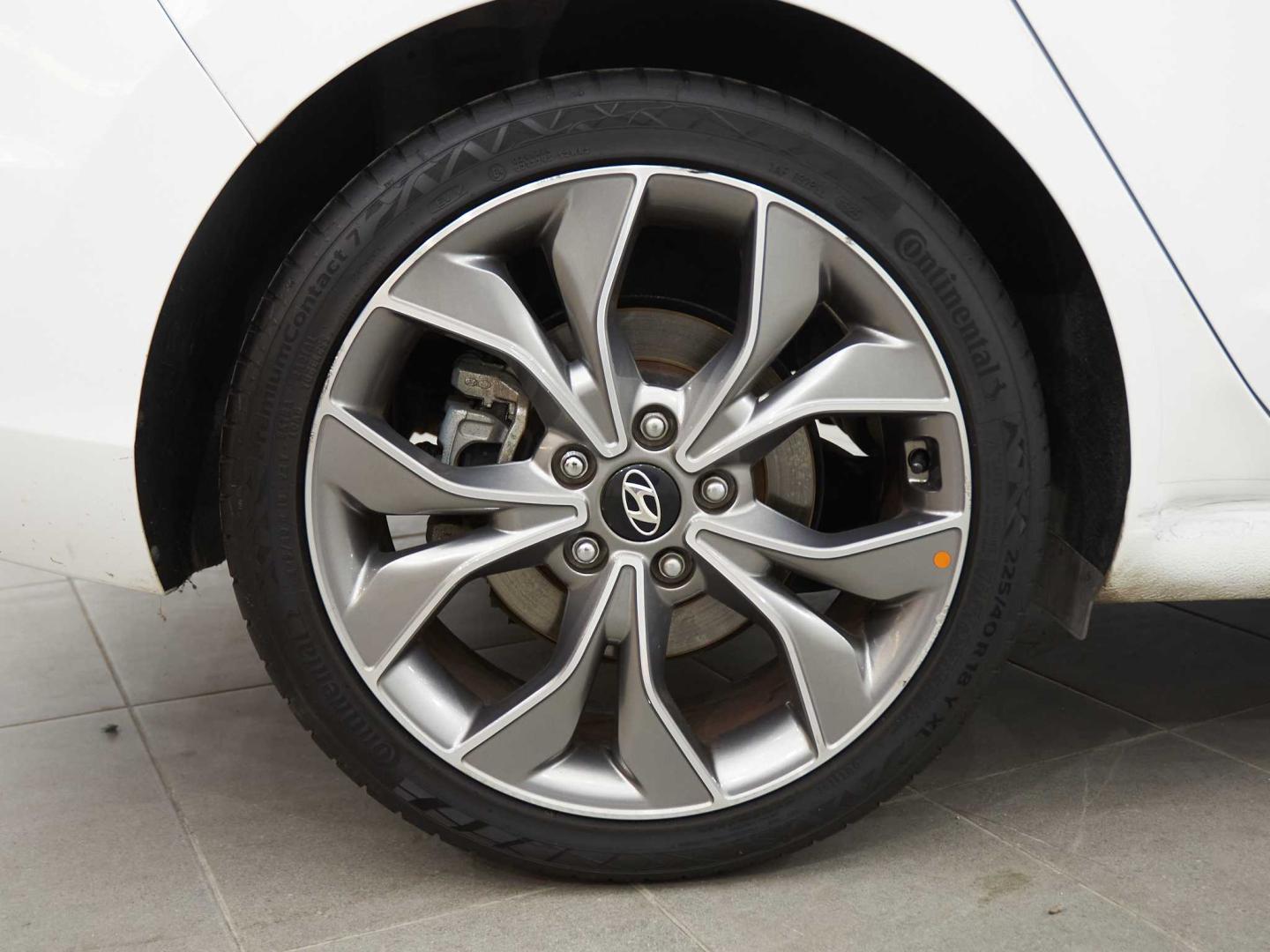Hyundai i30 Fastback FB 1.4 TGDI Style DT 140