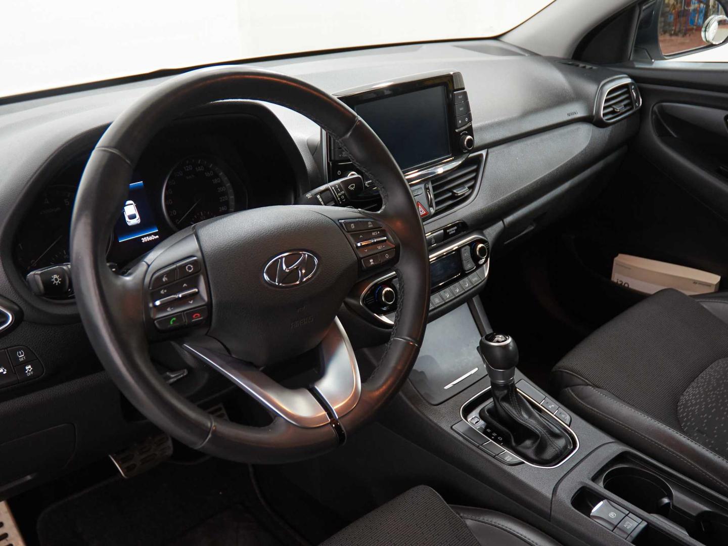 Hyundai i30 Fastback FB 1.4 TGDI Style DT 140