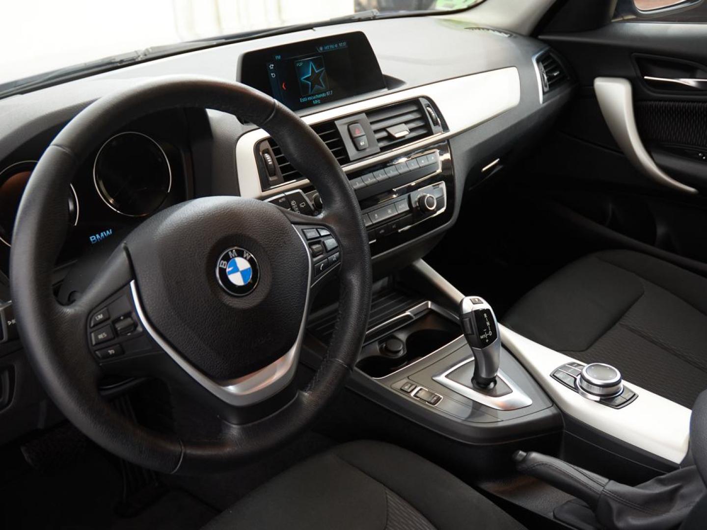 BMW Serie 1 F20 5p. 8iA