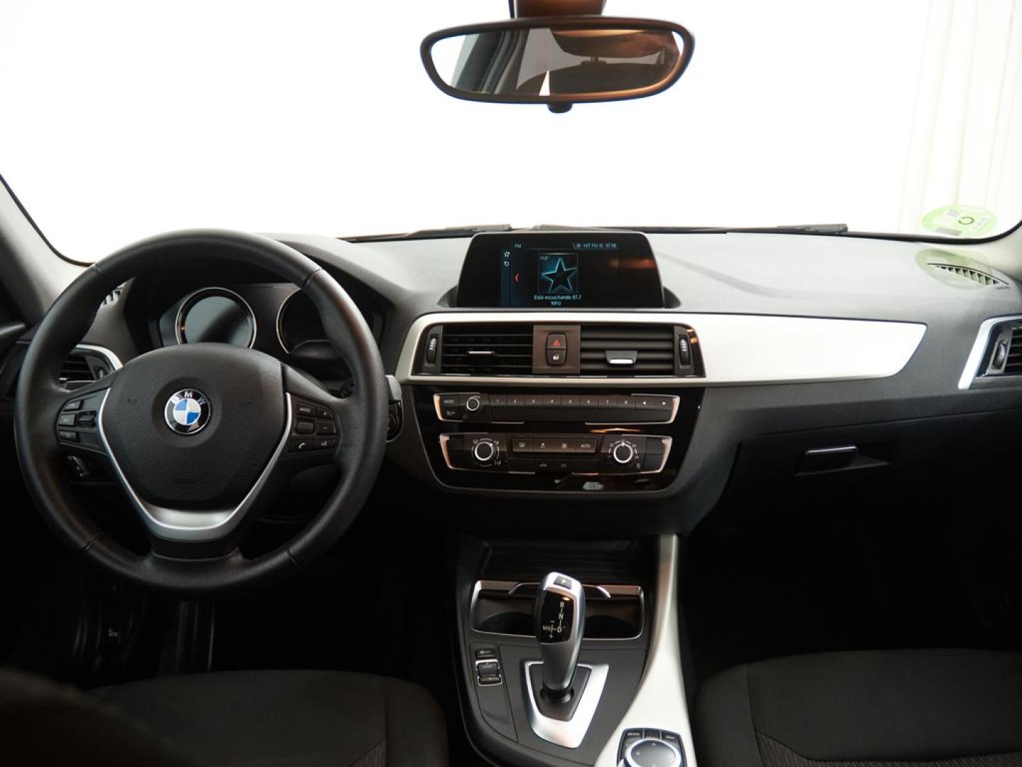 BMW Serie 1 F20 5p. 8iA