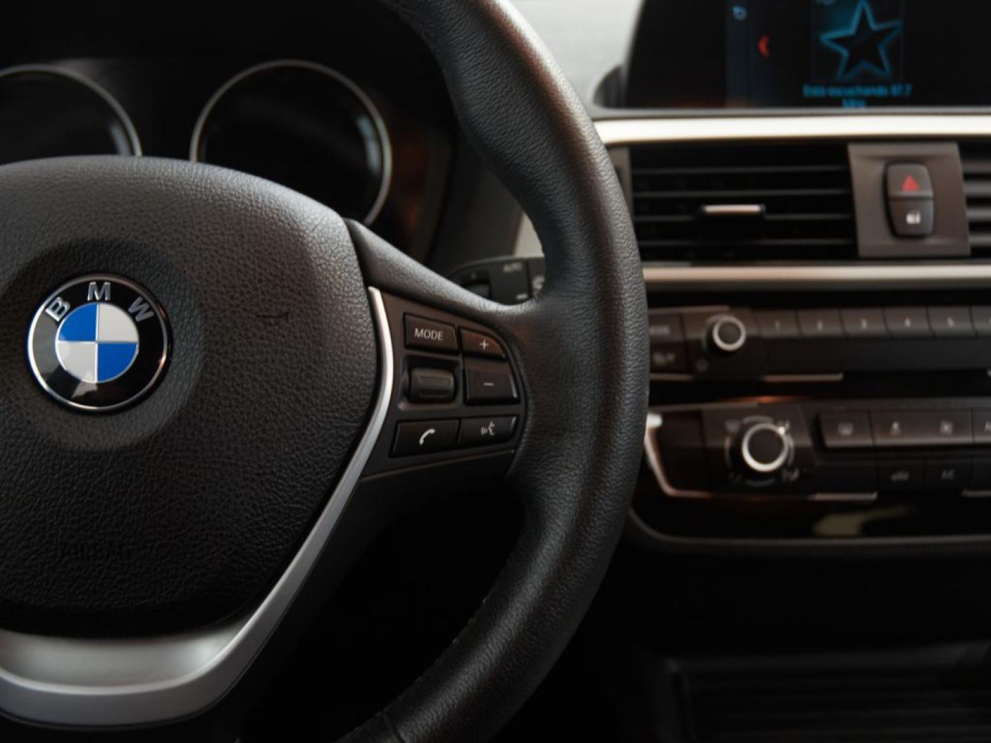 BMW Serie 1 F20 5p. 8iA