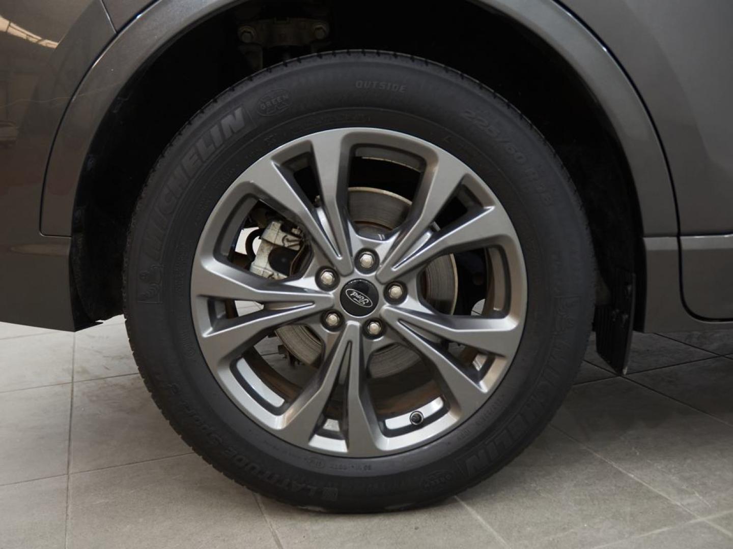Ford Kuga Híbrido 2.5 Duratec FHEV ST-Line X 4x2 Aut.