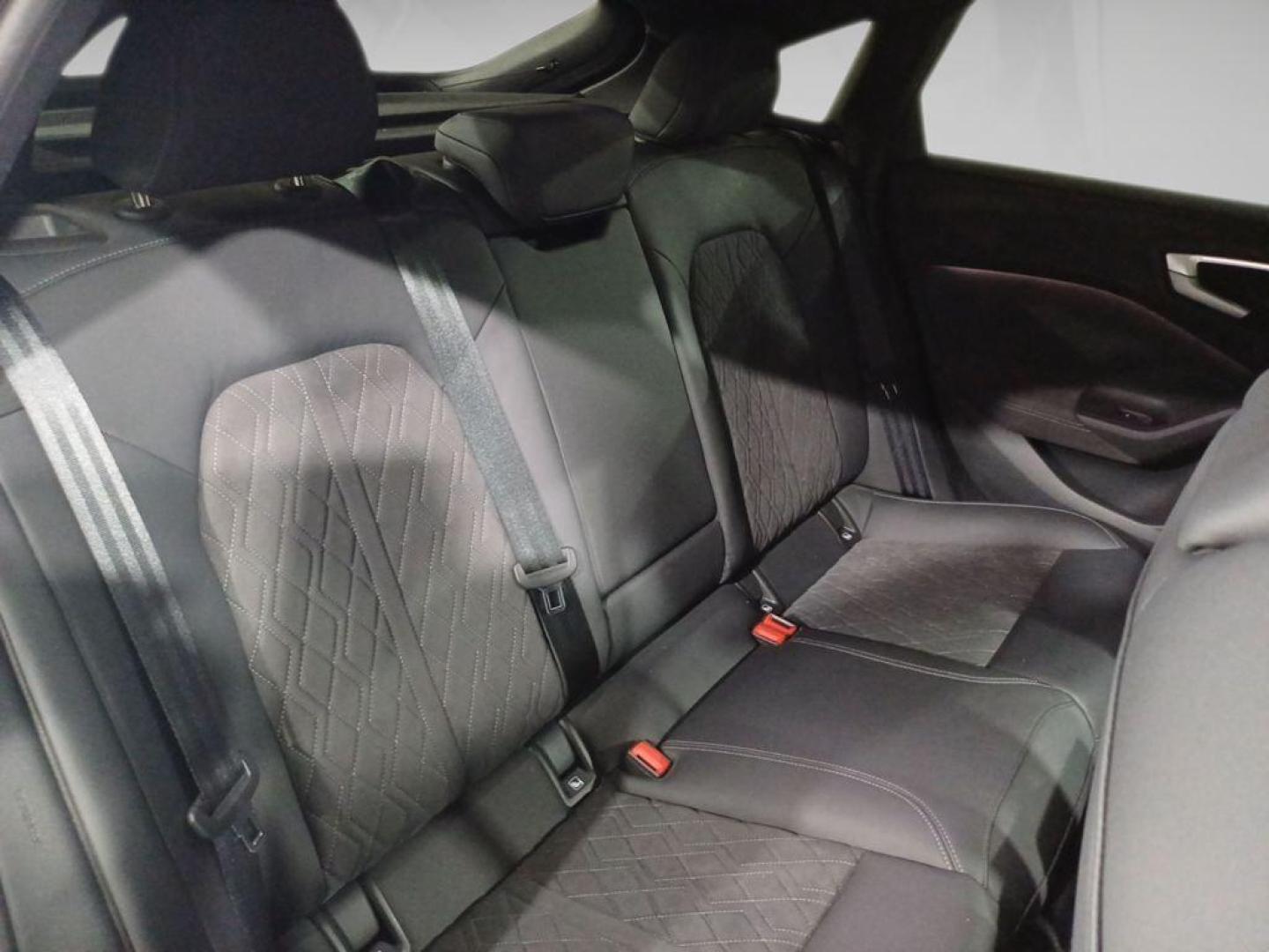 Audi A5 Black Line e-hybrid quattro 220 kW (299 CV) S tronic