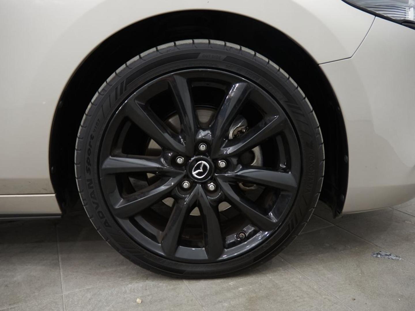 Mazda 3 2.0 e-Skyactiv-X Zenith Safety Black 137kW