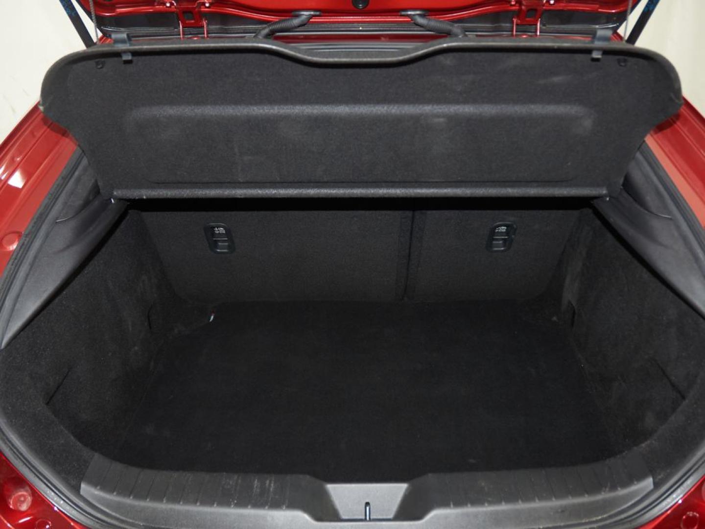 Mazda 3 2.5 e-Skyactiv-G Prime-line 103kW