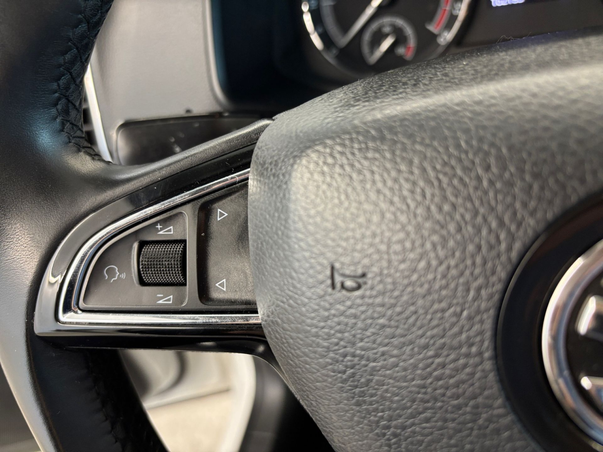 Skoda Karoq 2.0 TDI 110kW (150CV) DSG 4X4 Ambition