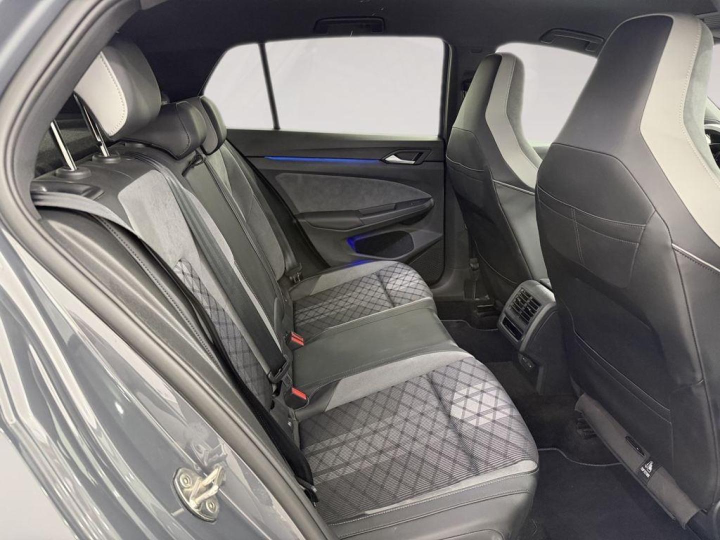 Volkswagen Golf R-Line 1.5 eTSI 96 kW (131 CV) DSG