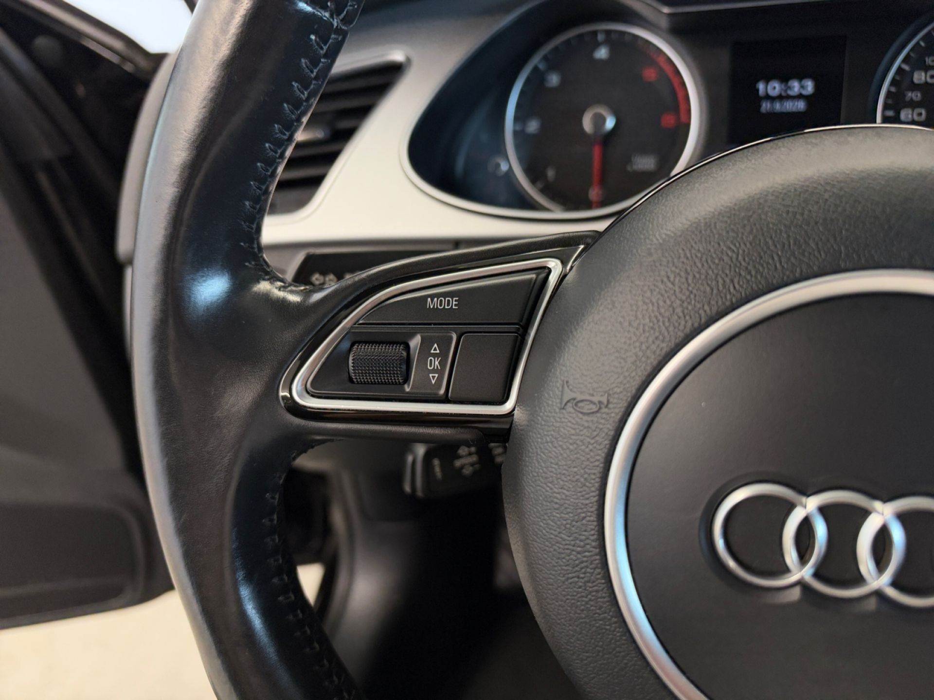 Audi A4 2.0 TDI 150CV multitronic S line edition