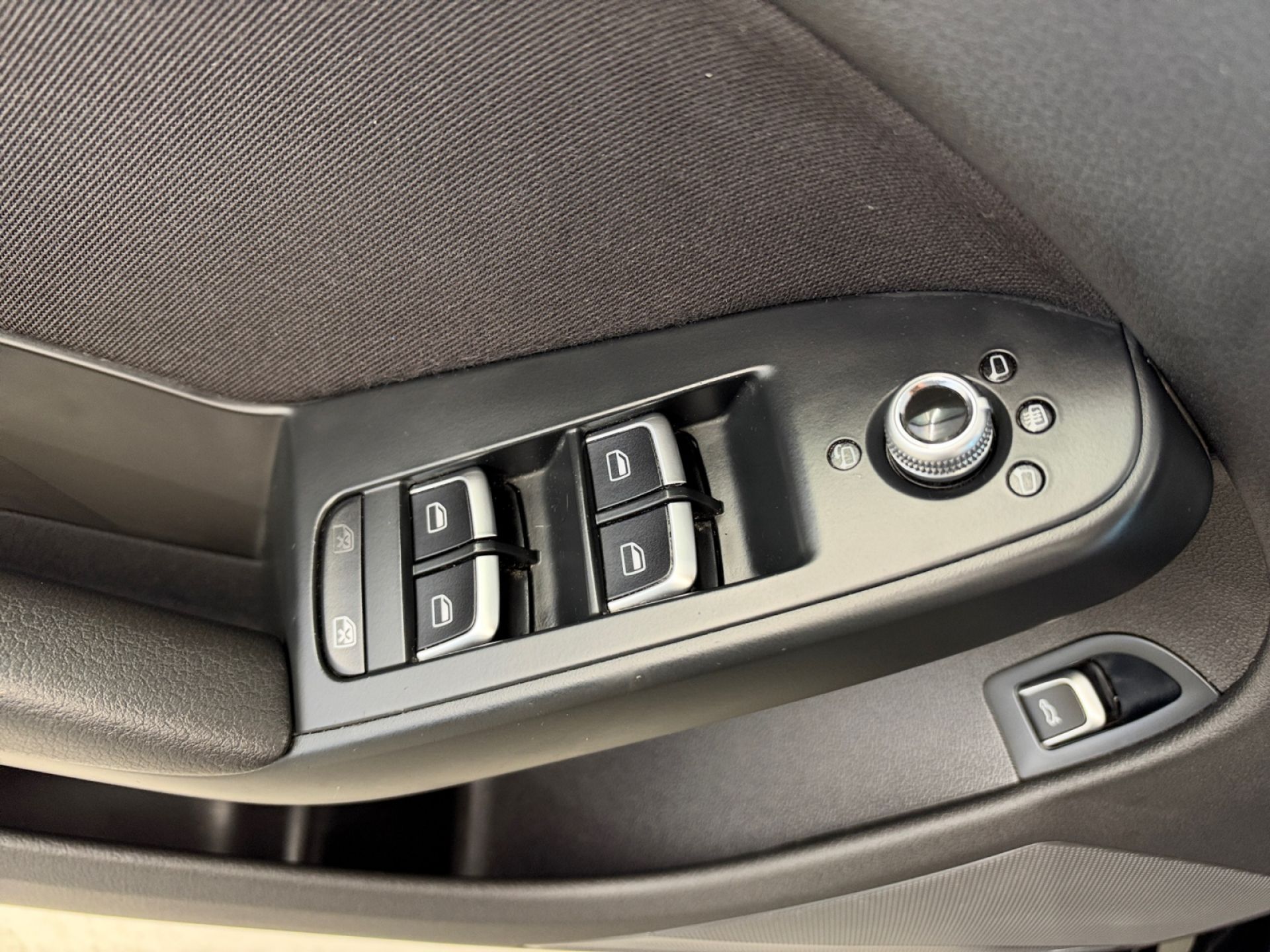Audi A4 2.0 TDI 150CV multitronic S line edition