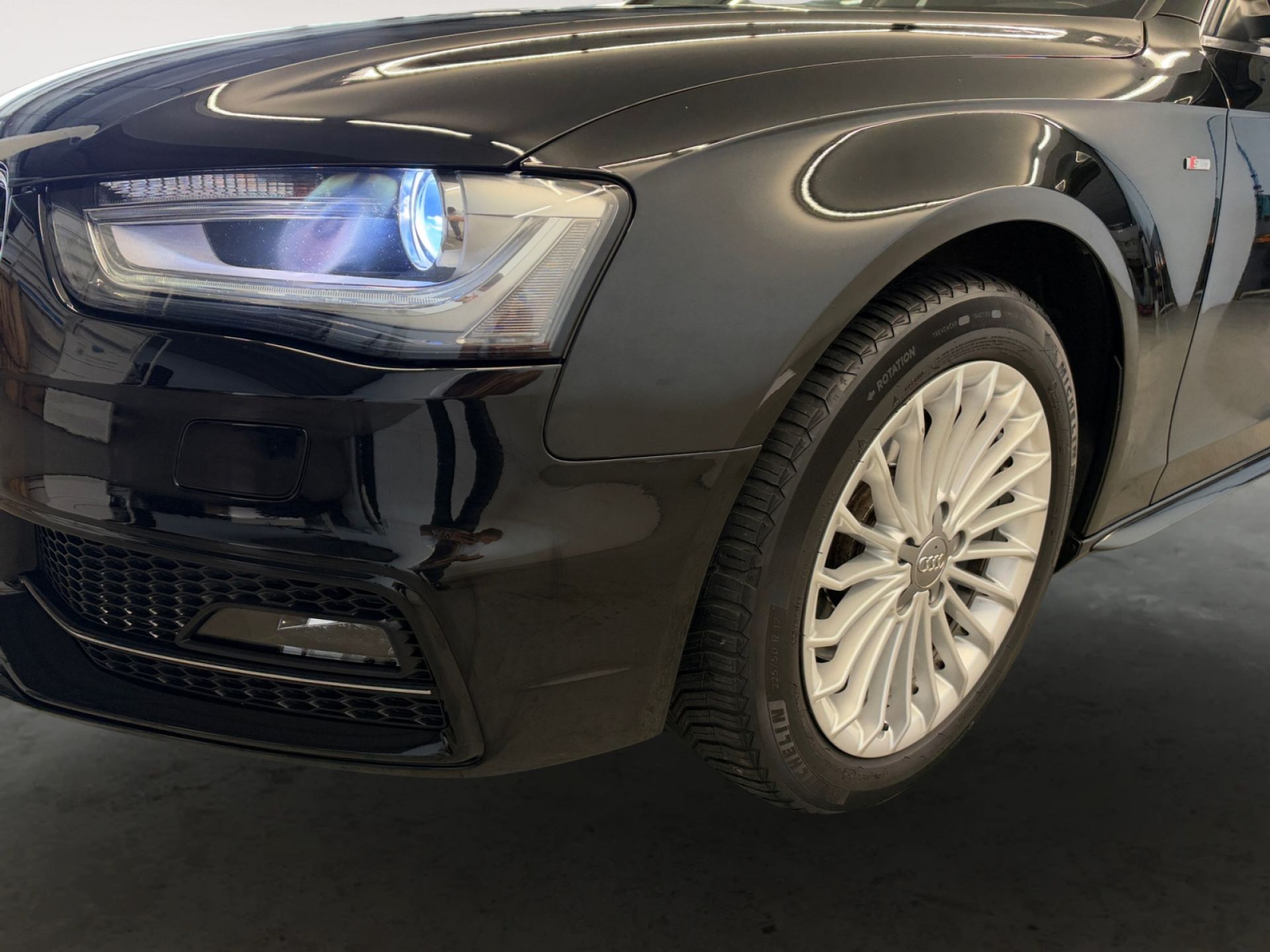 Audi A4 2.0 TDI 150CV multitronic S line edition