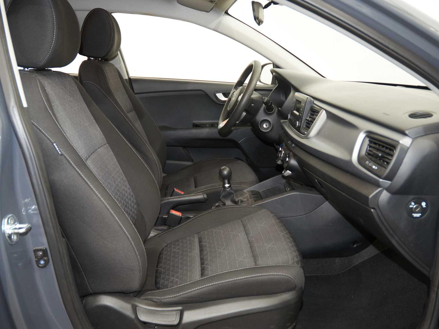 Kia Rio 1.2 DPi Concept 84
