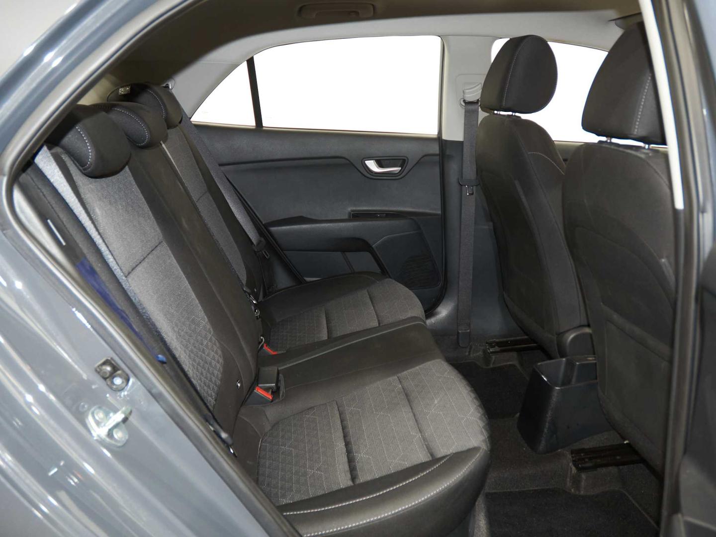 Kia Rio 1.2 DPi Concept 84