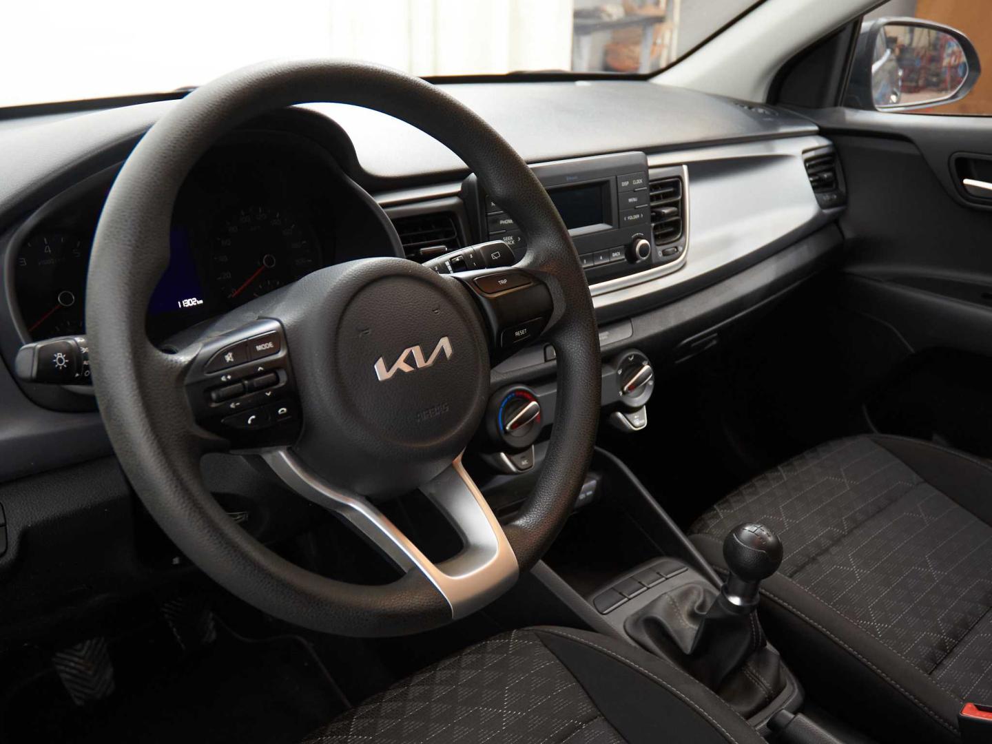 Kia Rio 1.2 DPi Concept 84