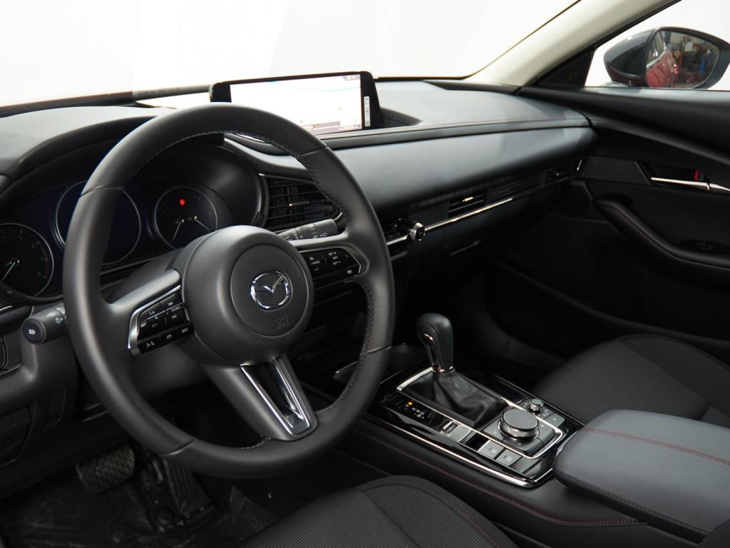 Mazda CX-30 2026 2.5L E-SKYACTIV G MHEV 103KW (140CV) 6AT FWD HOMURA