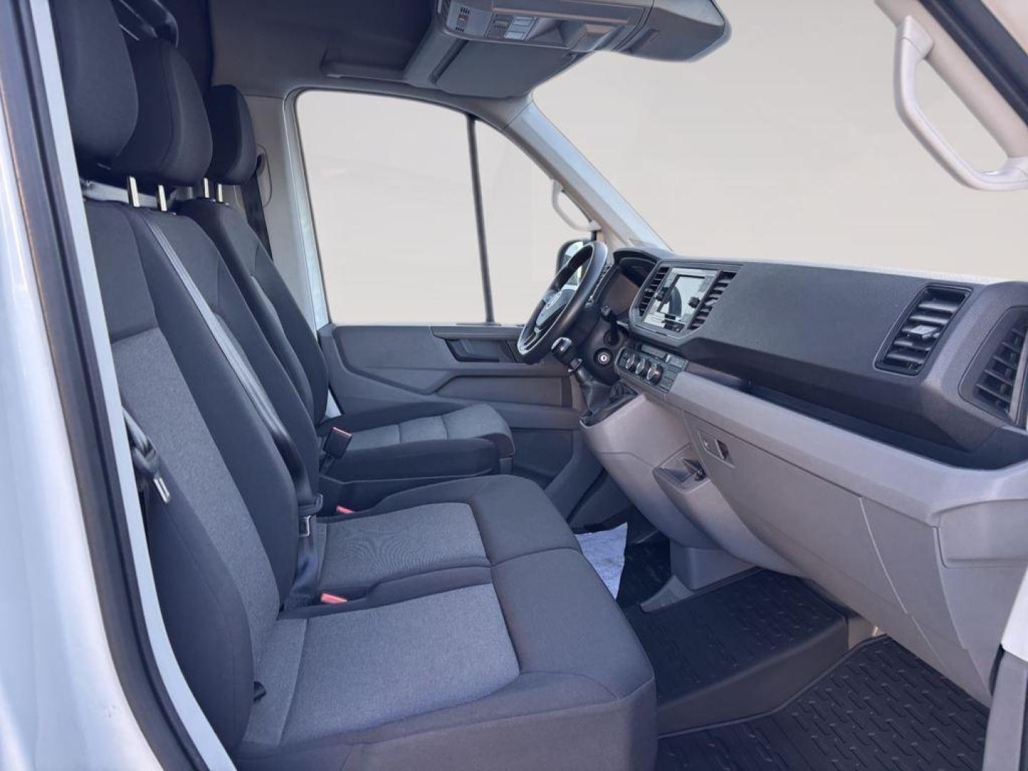 Volkswagen Crafter 35 Furgón Batalla Media L3H2 2.0 TDI 103 kW (140 CV)