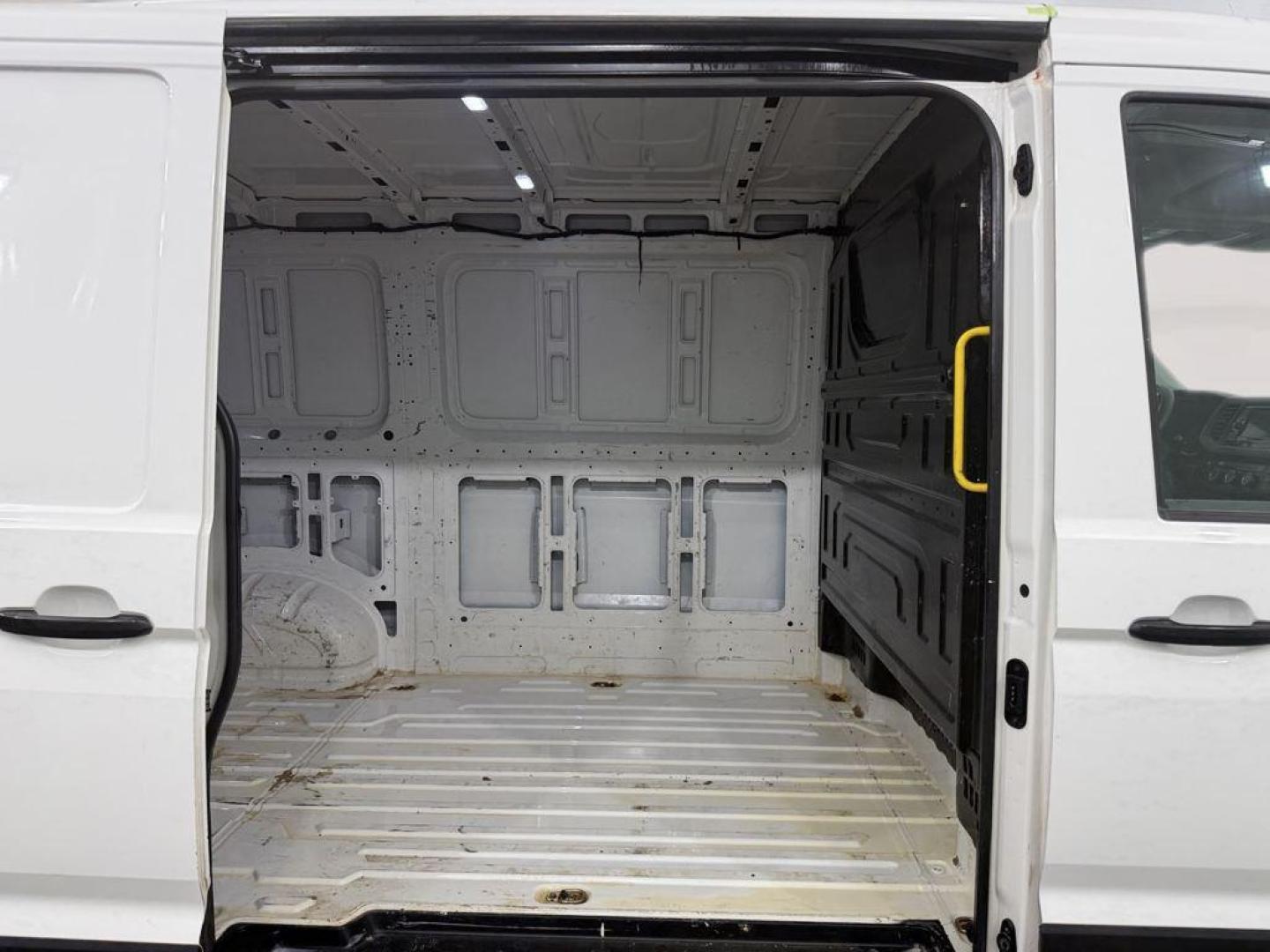 Volkswagen Crafter 30 Furgón Batalla Media L3H2 2.0 TDI 103 kW (140 CV)