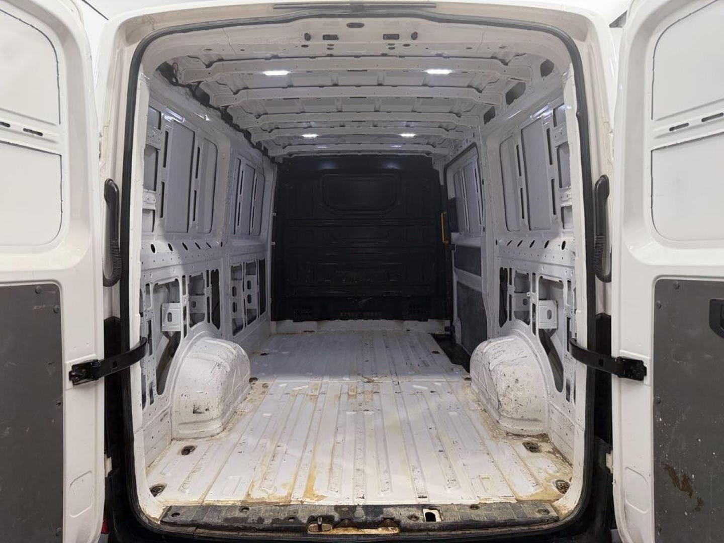 Volkswagen Crafter 30 Furgón Batalla Media L3H2 2.0 TDI 103 kW (140 CV)