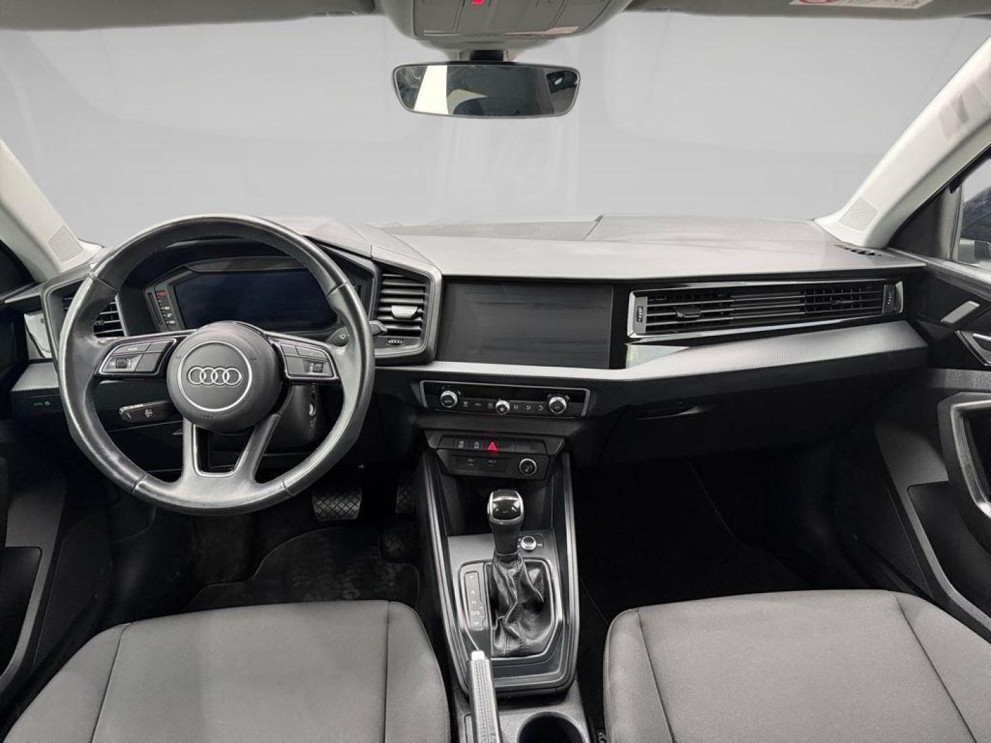 Audi A1 Sportback Advanced 25 TFSI 70 kW (95 CV)