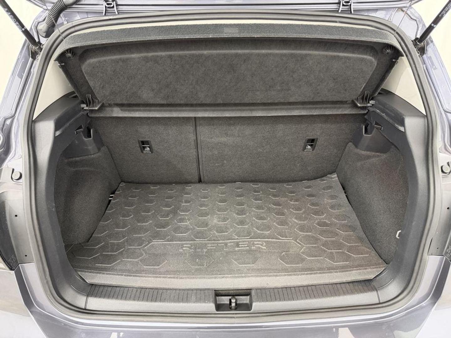 Volkswagen T-Cross Advance 1.0 TSI 81 kW (110 CV)